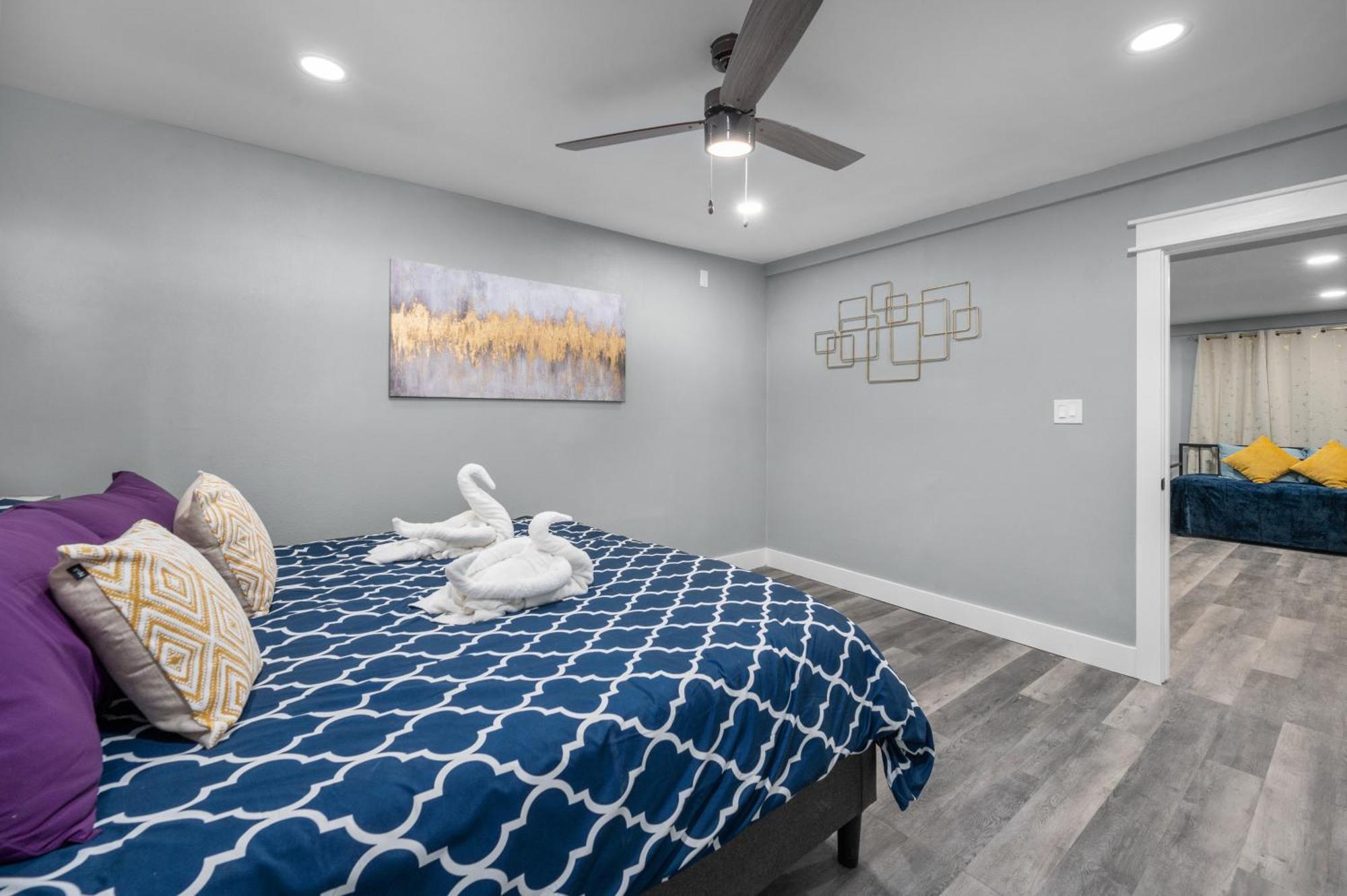 Modern 2Br City Center Getaway With Free Park Houston Extérieur photo